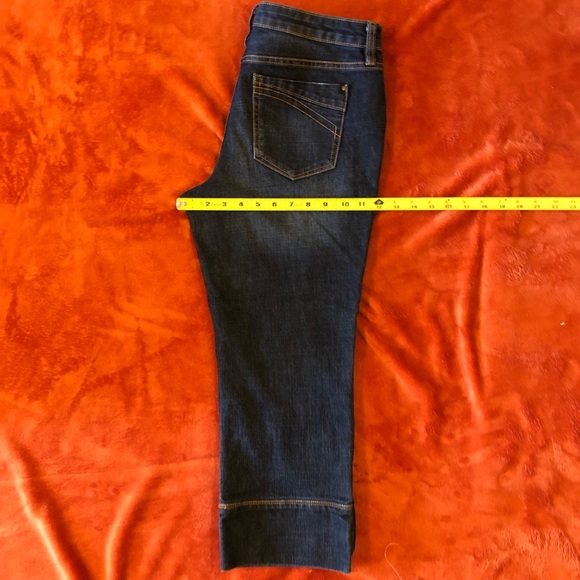 APT Jeans 8 - Picture 4 of 6